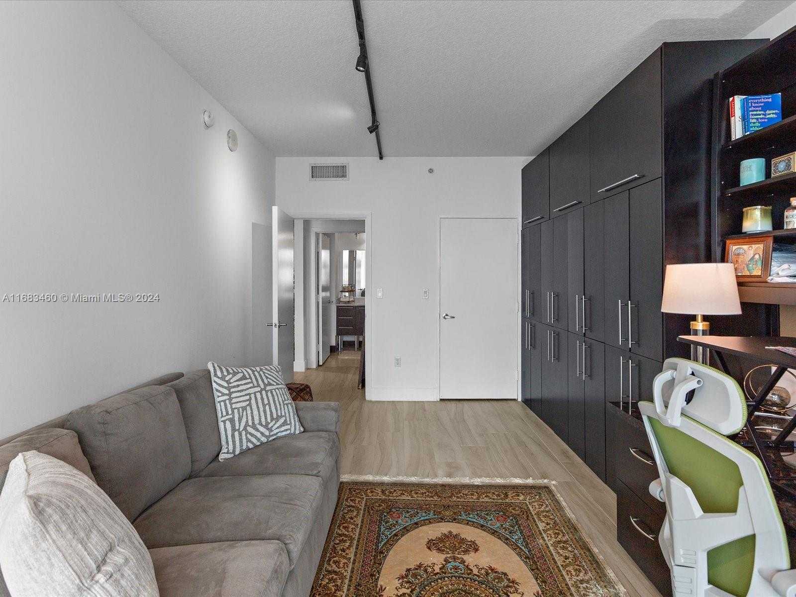 Small Image of 1900 NORTH BAYSHORE DR #1704, Miami Number 21