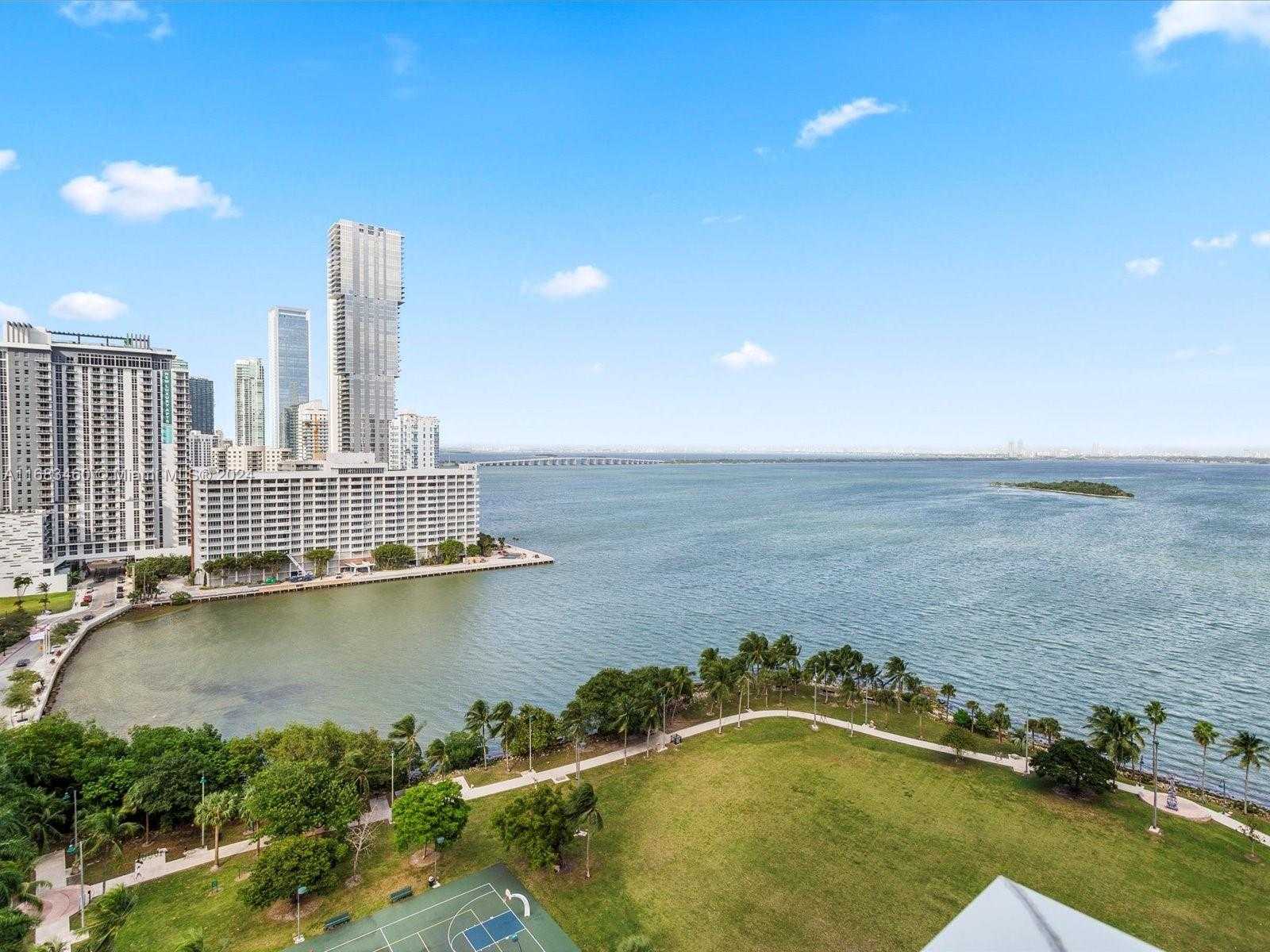 Small Image of 1900 NORTH BAYSHORE DR #1704, Miami Number 25