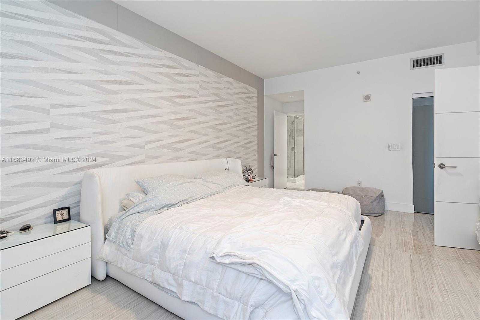 Small Image of 3340 NORTH EAST 190TH ST #907, Aventura Number 12