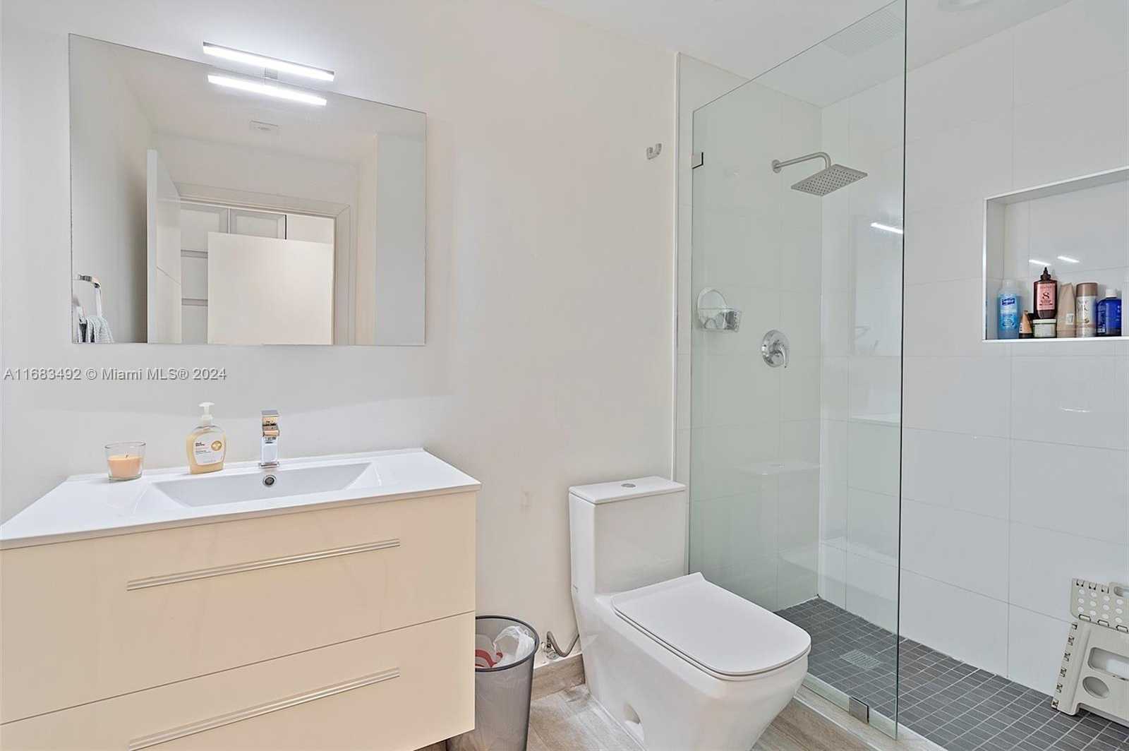 Small Image of 3340 NORTH EAST 190TH ST #907, Aventura Number 16