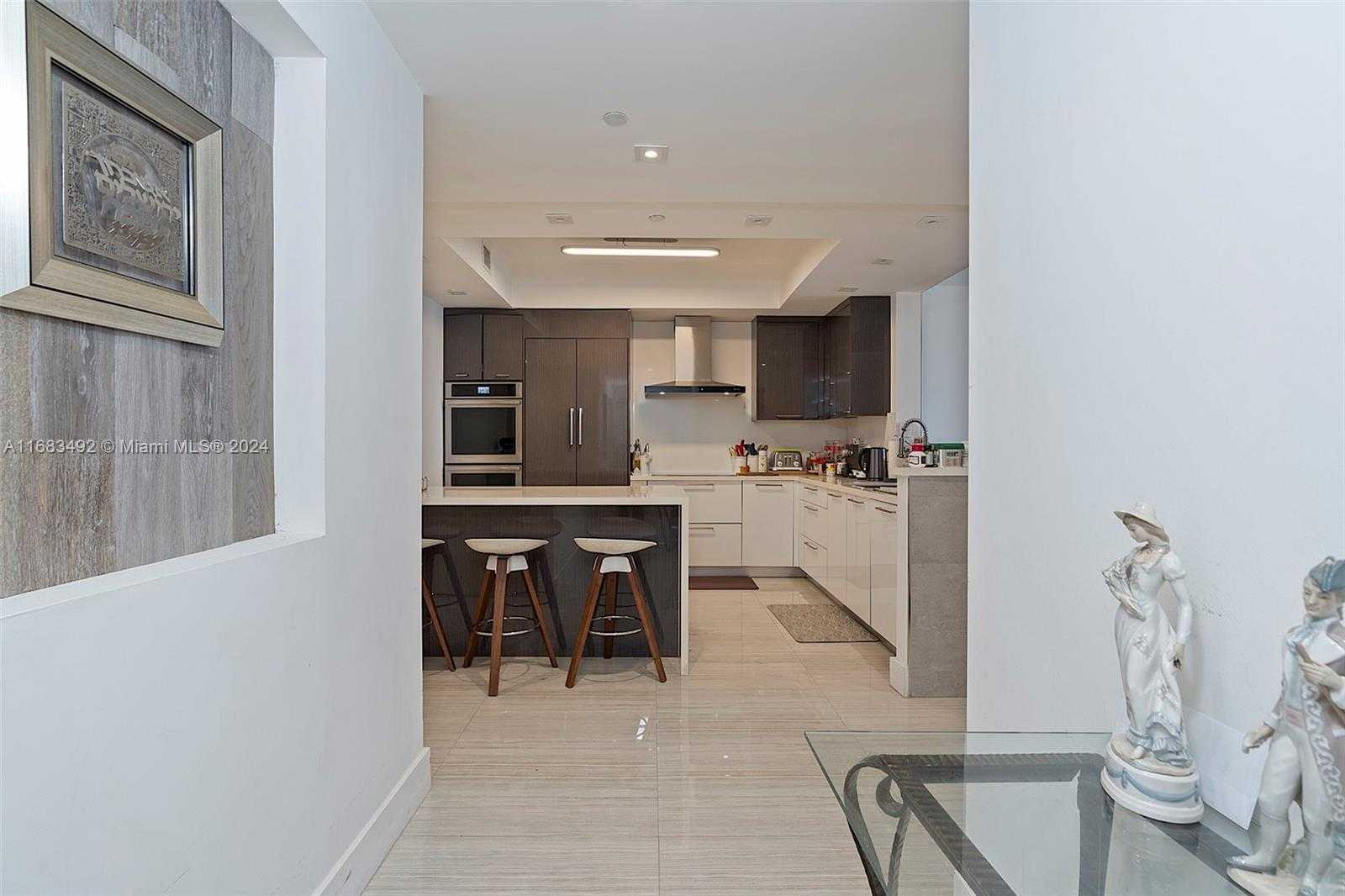 Small Image of 3340 NORTH EAST 190TH ST #907, Aventura Number 4