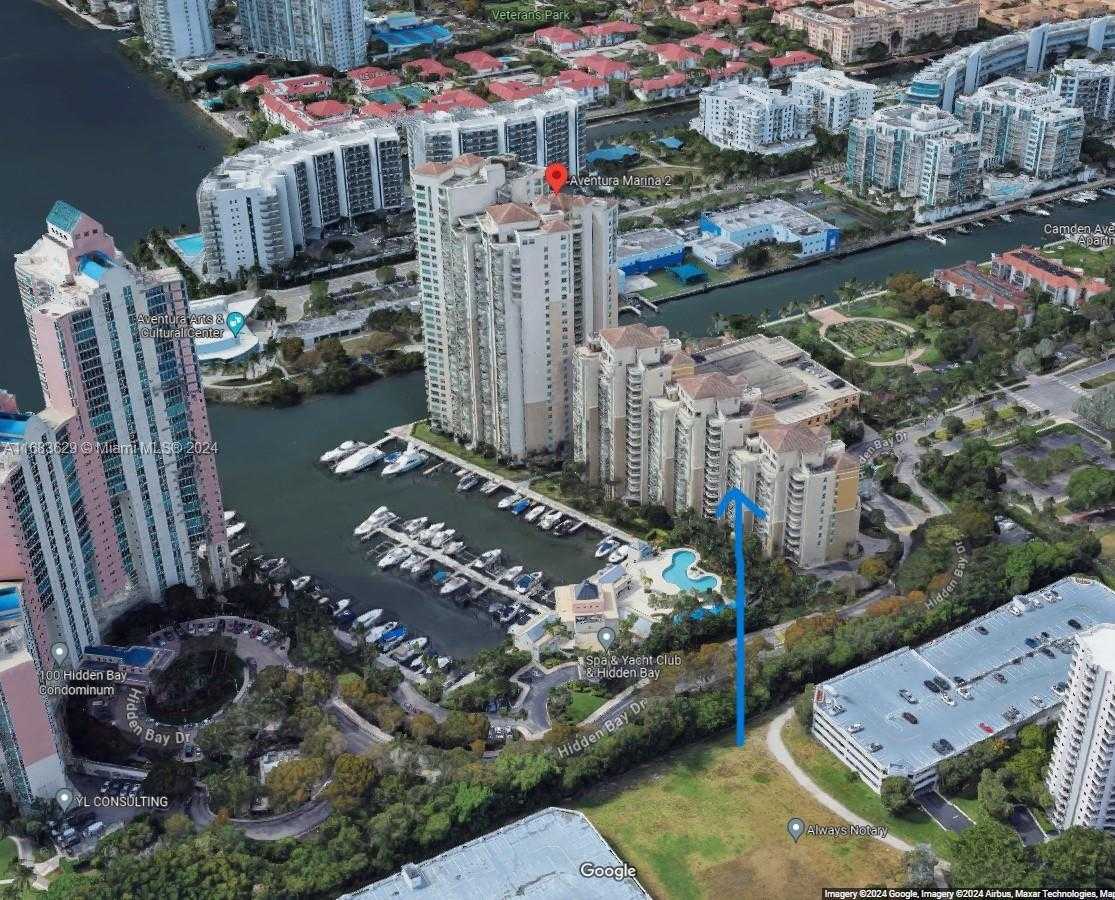 Small Image of 3340 NE 190th St, Miami, FL 33180, USA Number 21