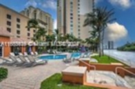 Small Image of 3340 NE 190th St, Miami, FL 33180, USA Number 22