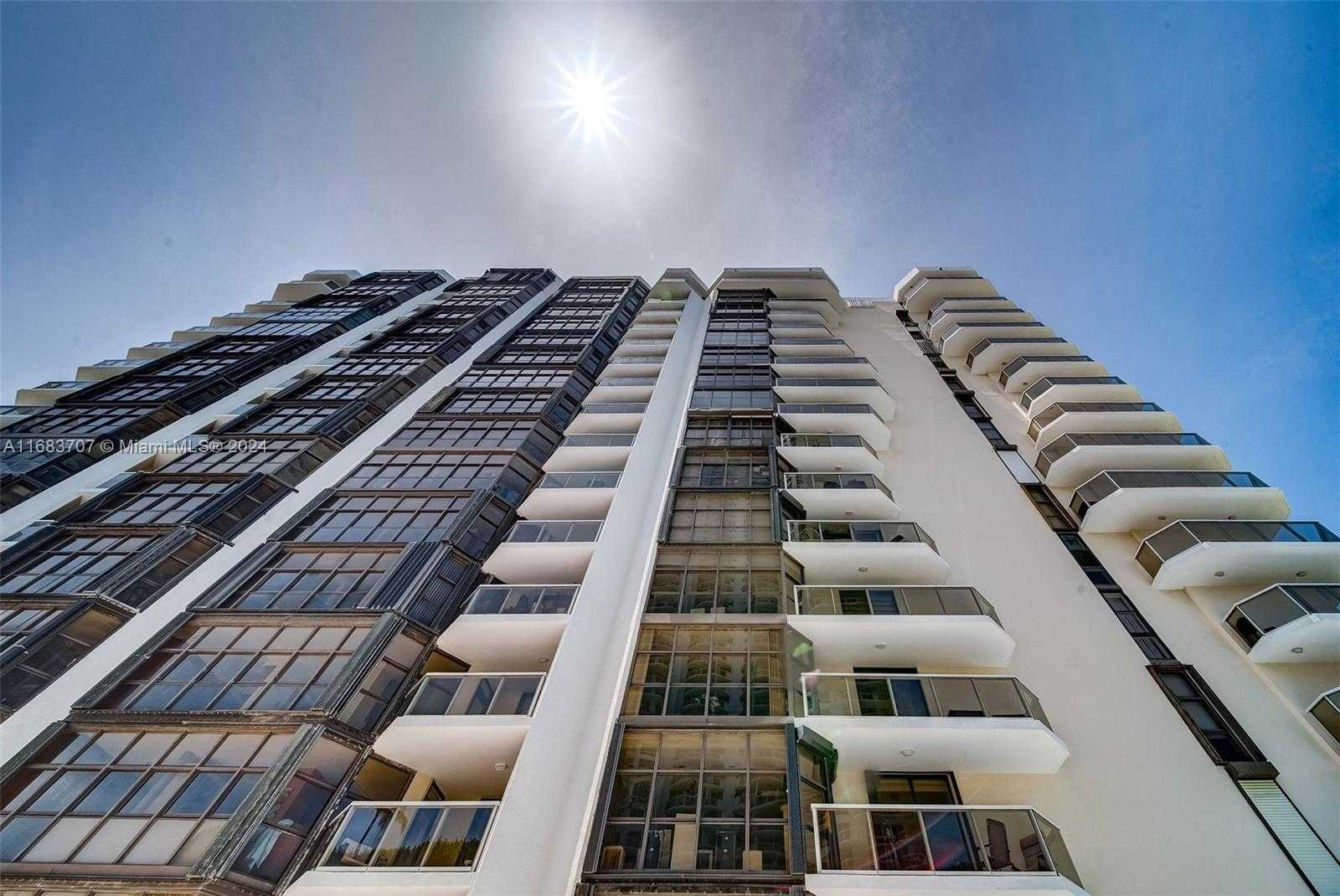 Small Image of 6423 COLLINS AVE #1504, Miami Beach Number 34