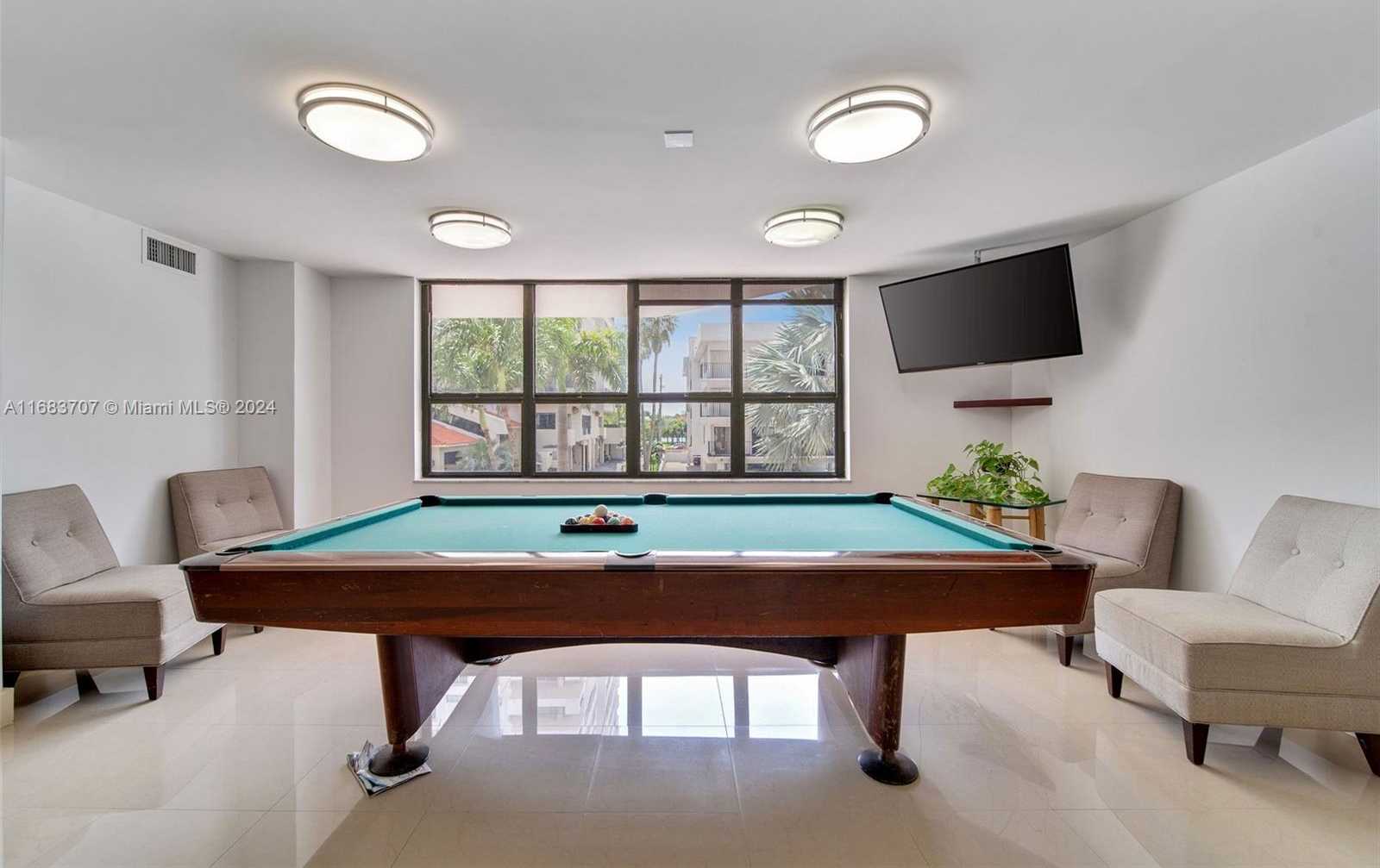 Small Image of 6423 COLLINS AVE #1504, Miami Beach Number 35