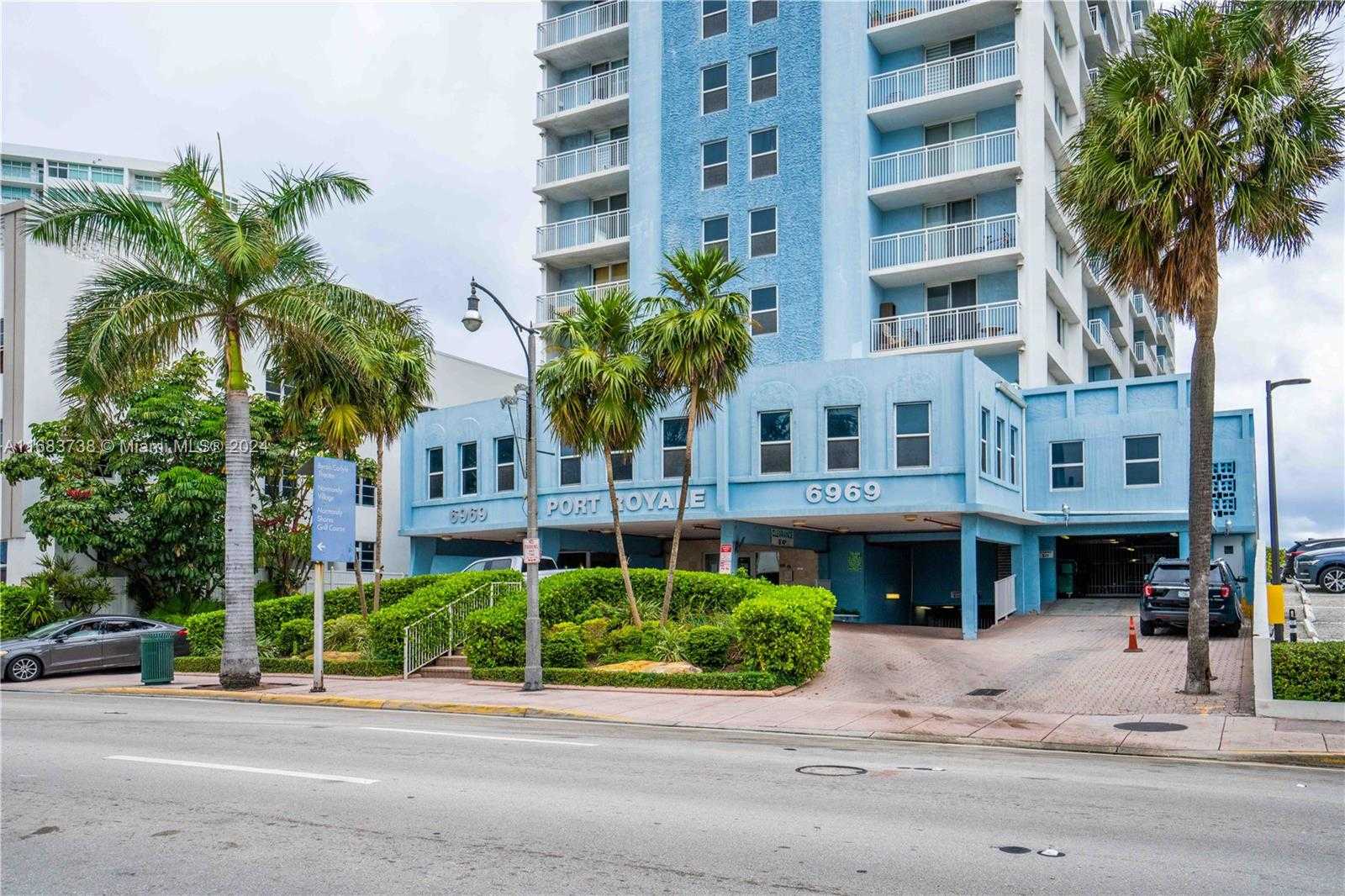 Small Image of 6969 COLLINS AVENUE #1502, Miami Beach Number 32