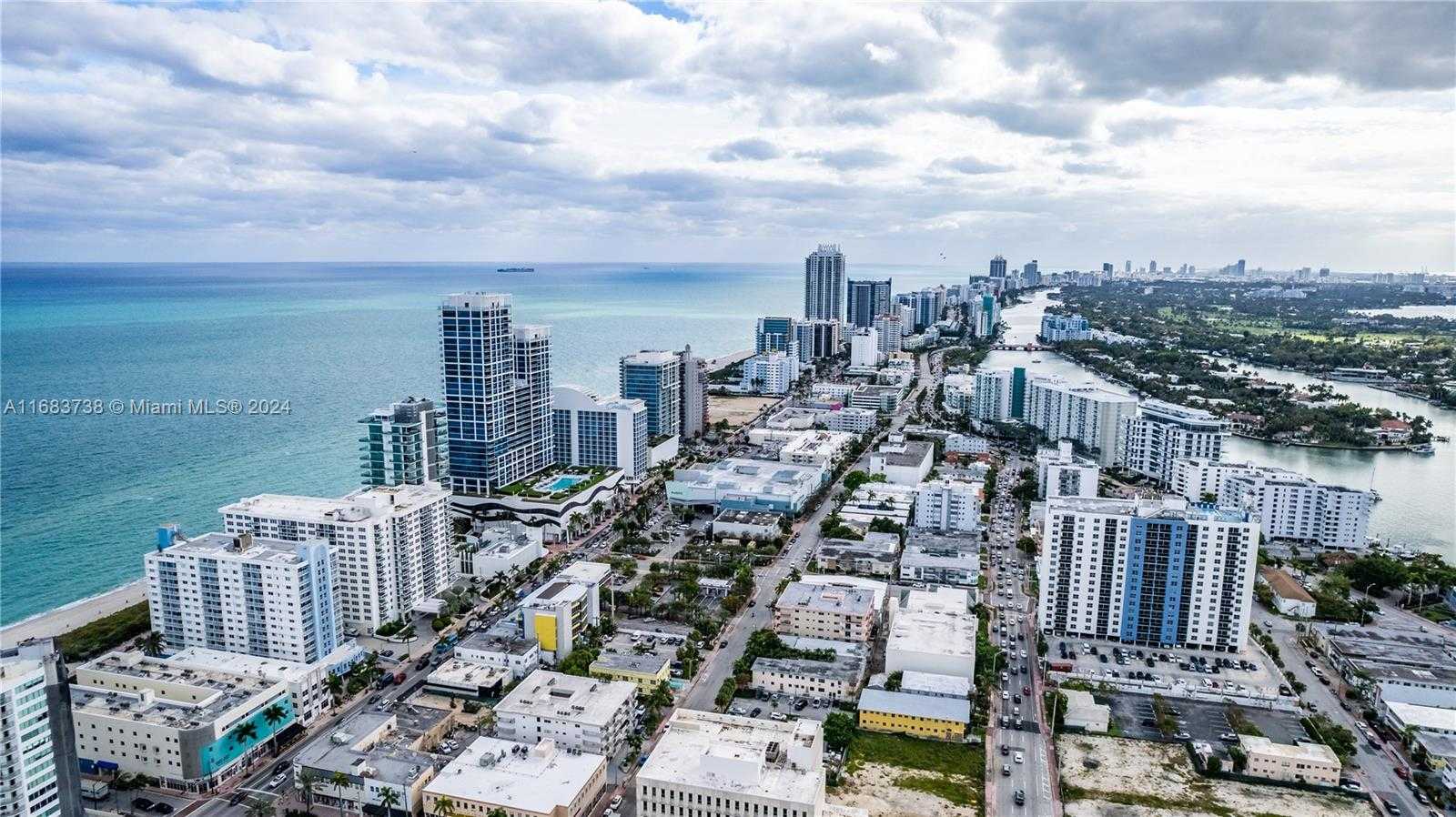 Small Image of 6969 COLLINS AVENUE #1502, Miami Beach Number 35