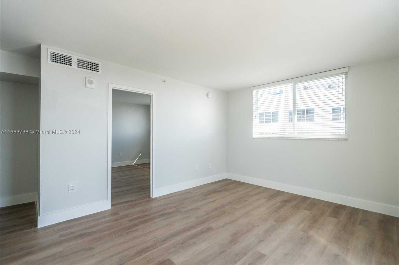 Small Image of 6969 COLLINS AVENUE #1502, Miami Beach Number 7