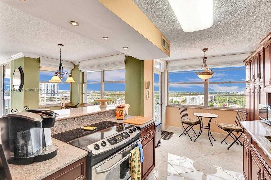 Small Image of 18011 BISCAYNE BLVD #1705, Aventura Number 15