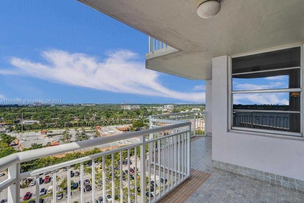 Small Image of 18011 BISCAYNE BLVD #1705, Aventura Number 36