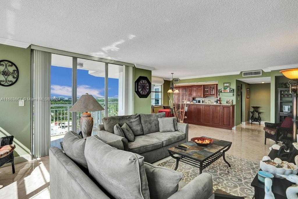 Small Image of 18011 BISCAYNE BLVD #1705, Aventura Number 4