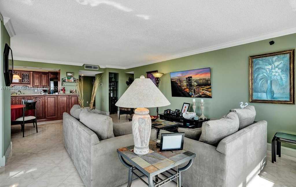 Small Image of 18011 BISCAYNE BLVD #1705, Aventura Number 7