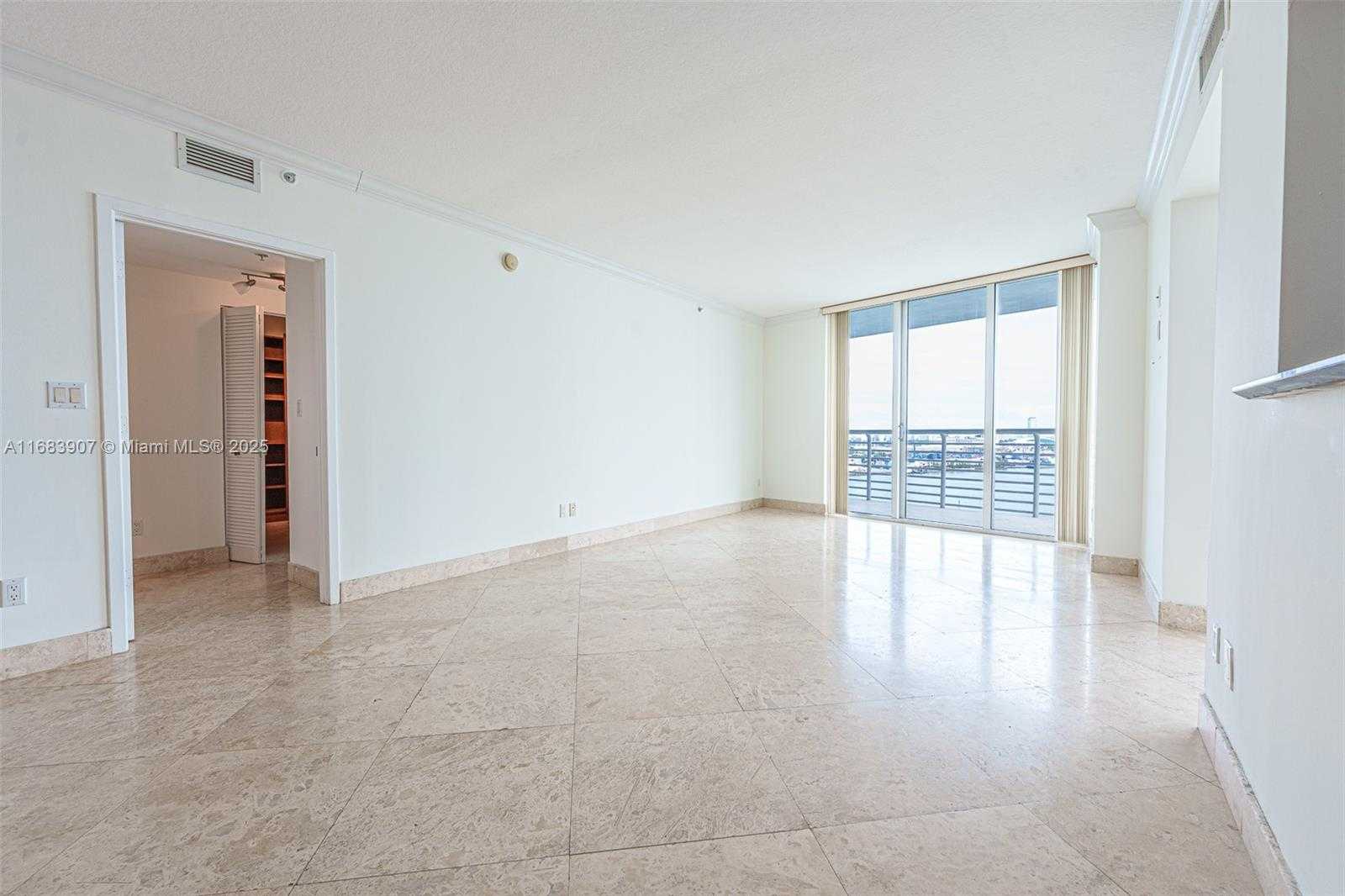 Small Image of 335 SOUTH BISCAYNE BLVD #2009, Miami Number 11