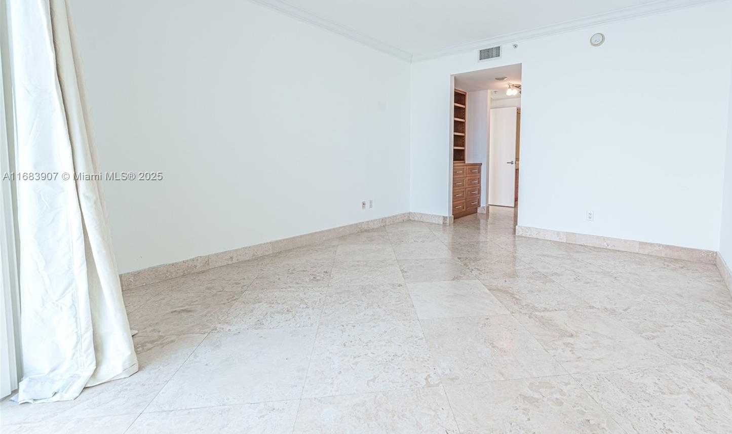 Small Image of 335 SOUTH BISCAYNE BLVD #2009, Miami Number 21