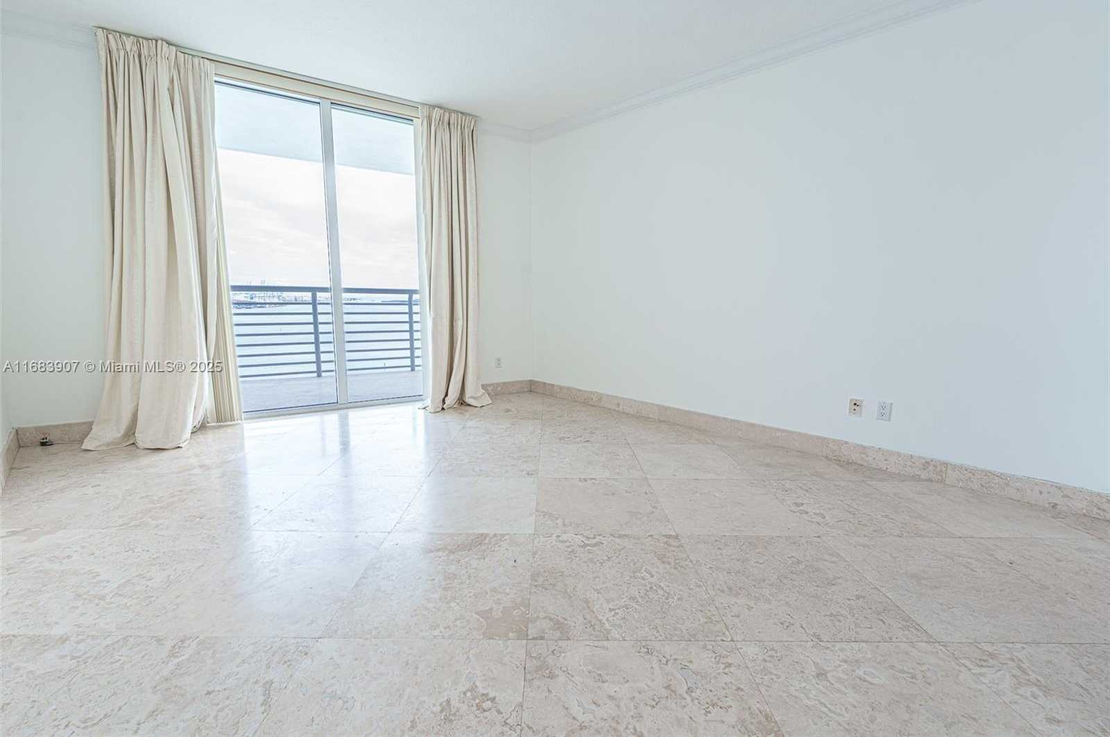 Small Image of 335 SOUTH BISCAYNE BLVD #2009, Miami Number 23