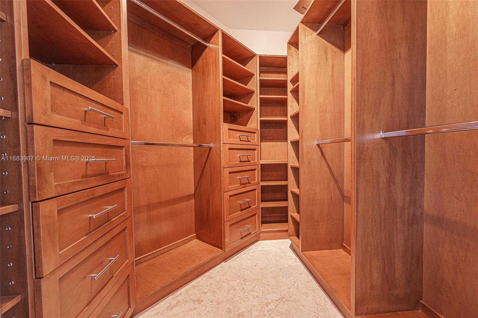 Small Image of 335 SOUTH BISCAYNE BLVD #2009, Miami Number 24