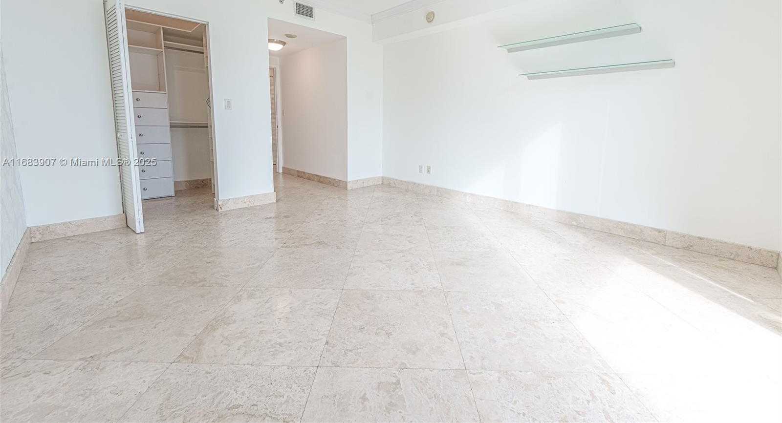 Small Image of 335 SOUTH BISCAYNE BLVD #2009, Miami Number 30