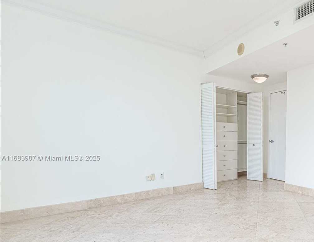 Small Image of 335 SOUTH BISCAYNE BLVD #2009, Miami Number 32