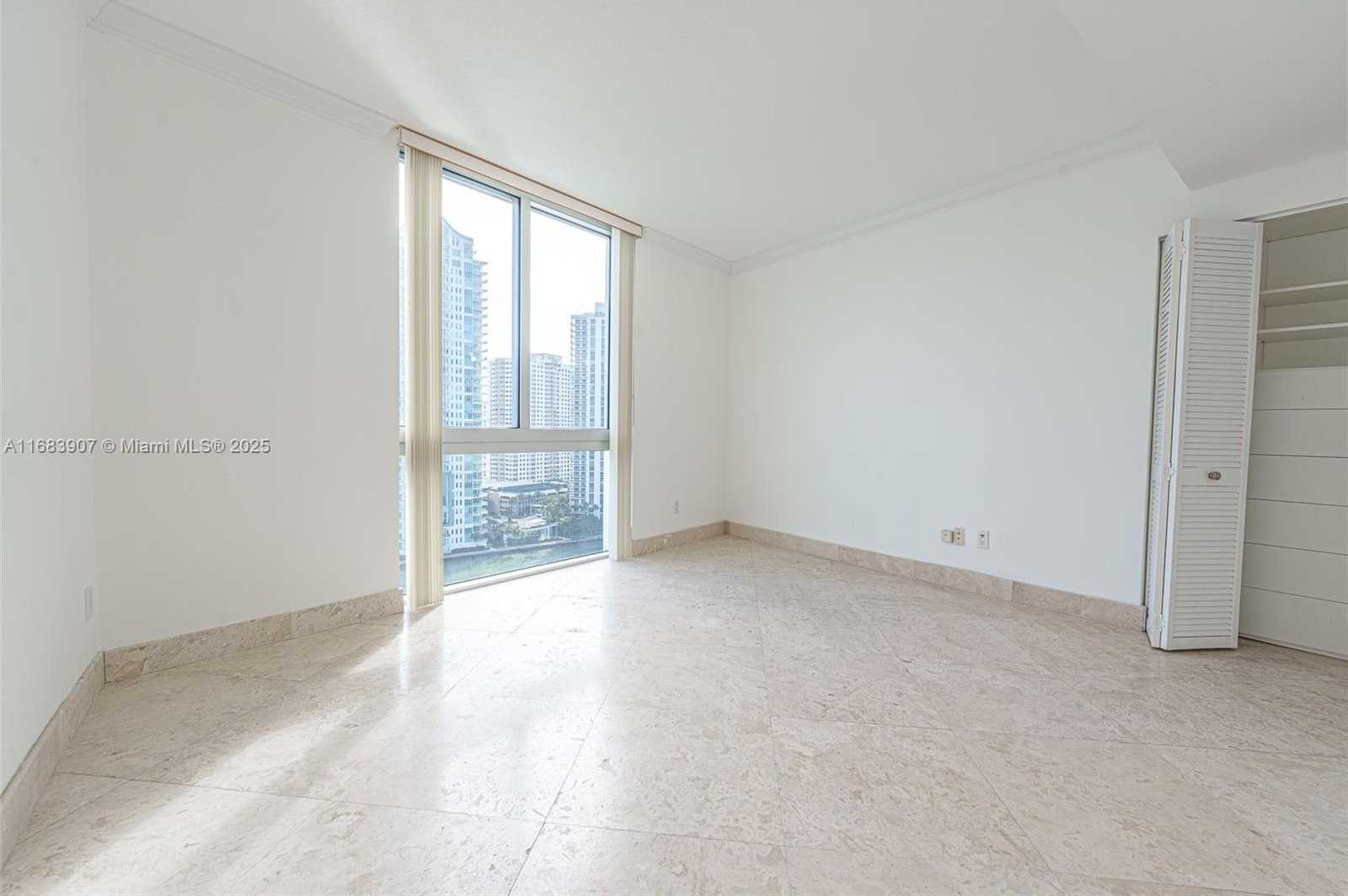 Small Image of 335 SOUTH BISCAYNE BLVD #2009, Miami Number 35