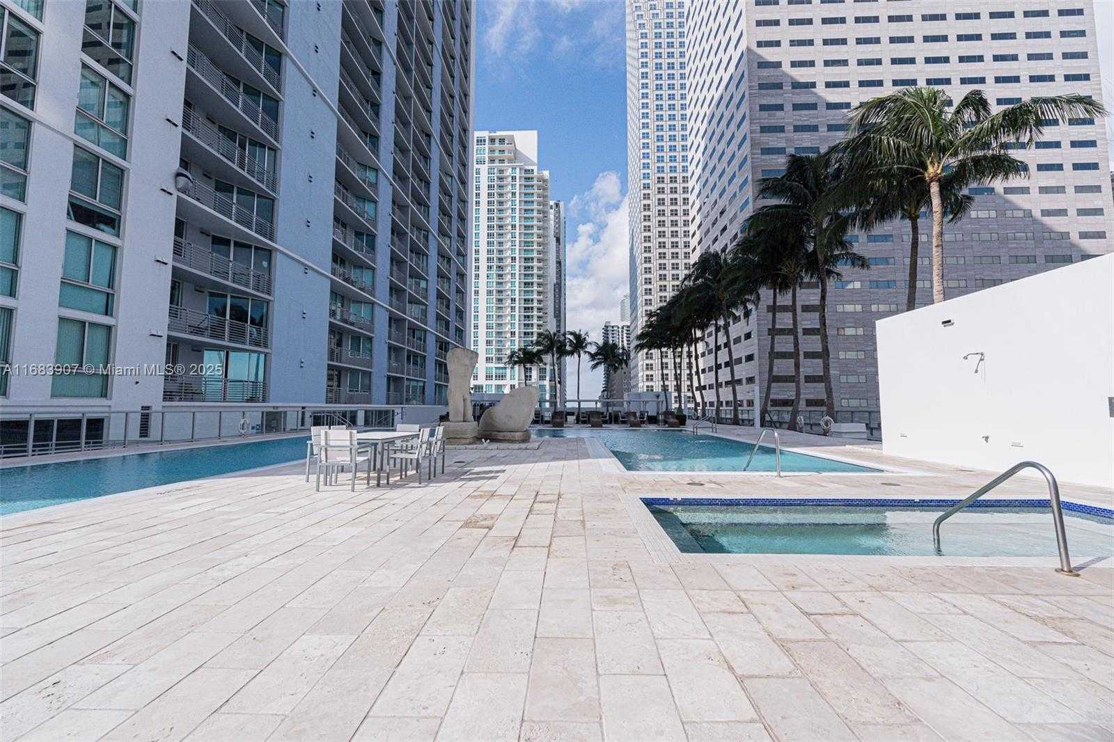Small Image of 335 SOUTH BISCAYNE BLVD #2009, Miami Number 40