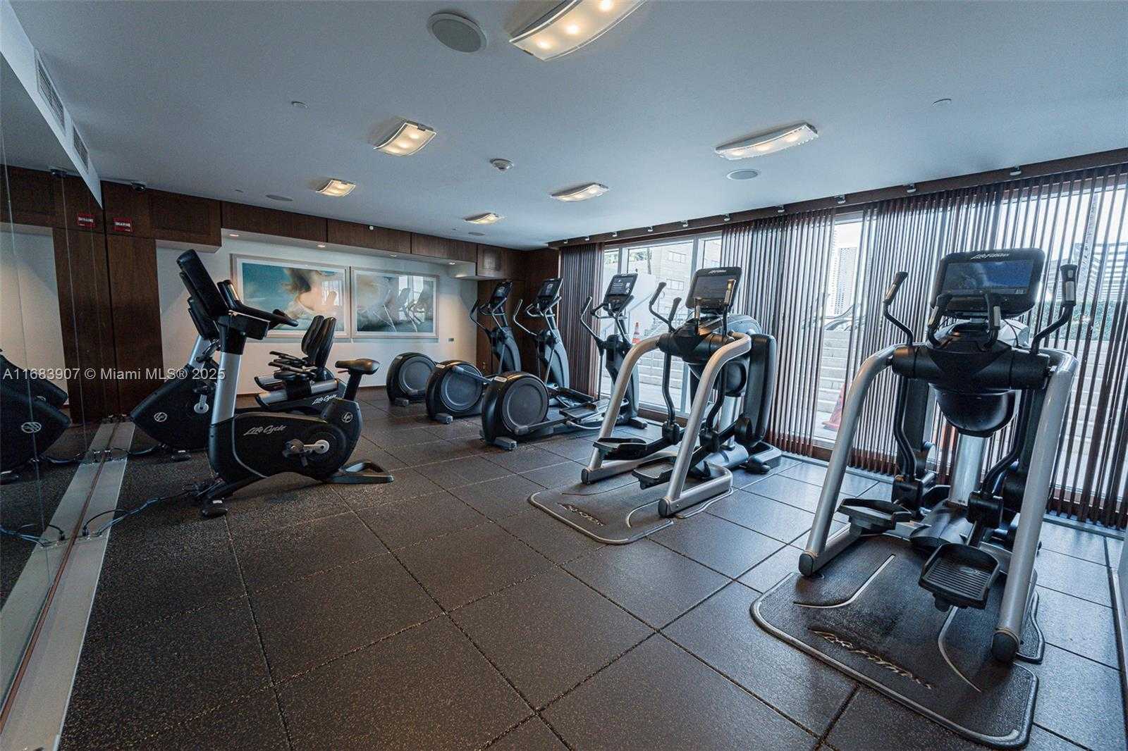 Small Image of 335 SOUTH BISCAYNE BLVD #2009, Miami Number 47