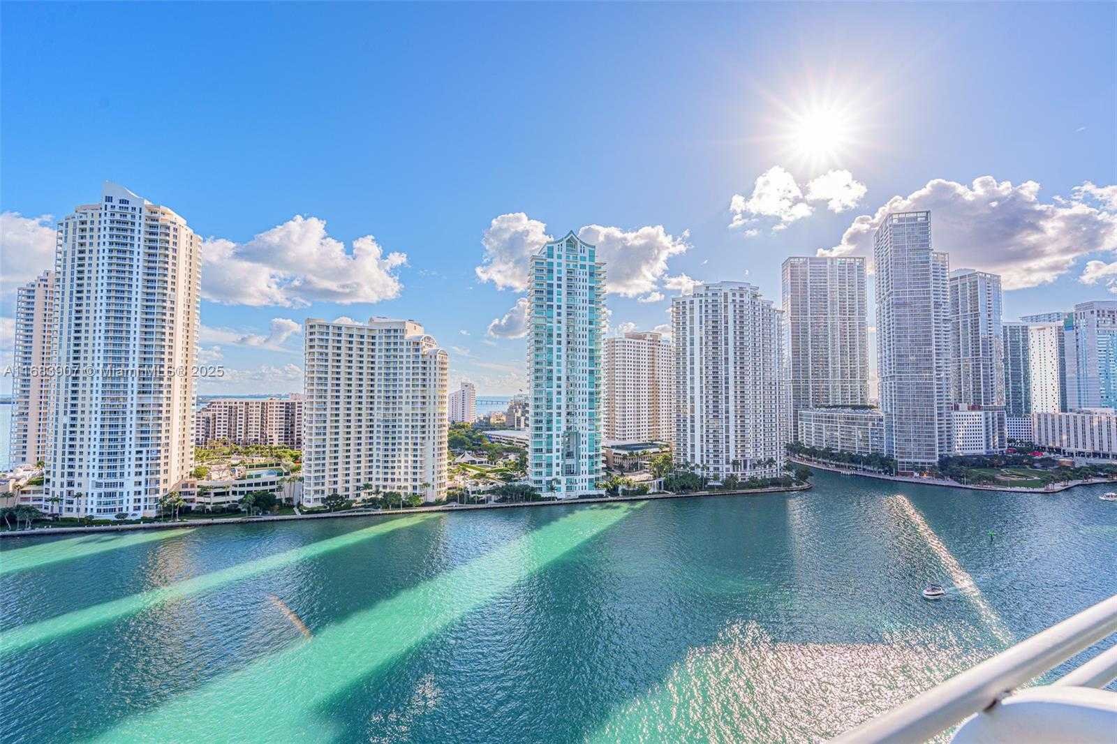 Small Image of 335 SOUTH BISCAYNE BLVD #2009, Miami Number 7