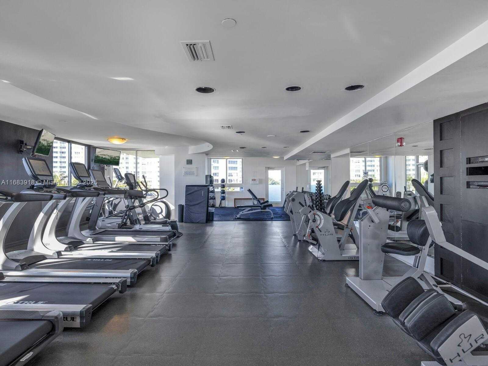Small Image of 1330 WEST AVE #1511, Miami Beach Number 27