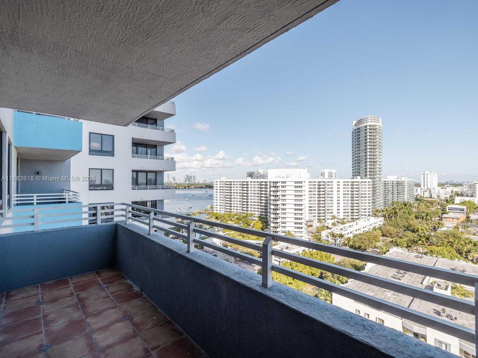 Small Image of 1330 WEST AVE #1511, Miami Beach Number 28