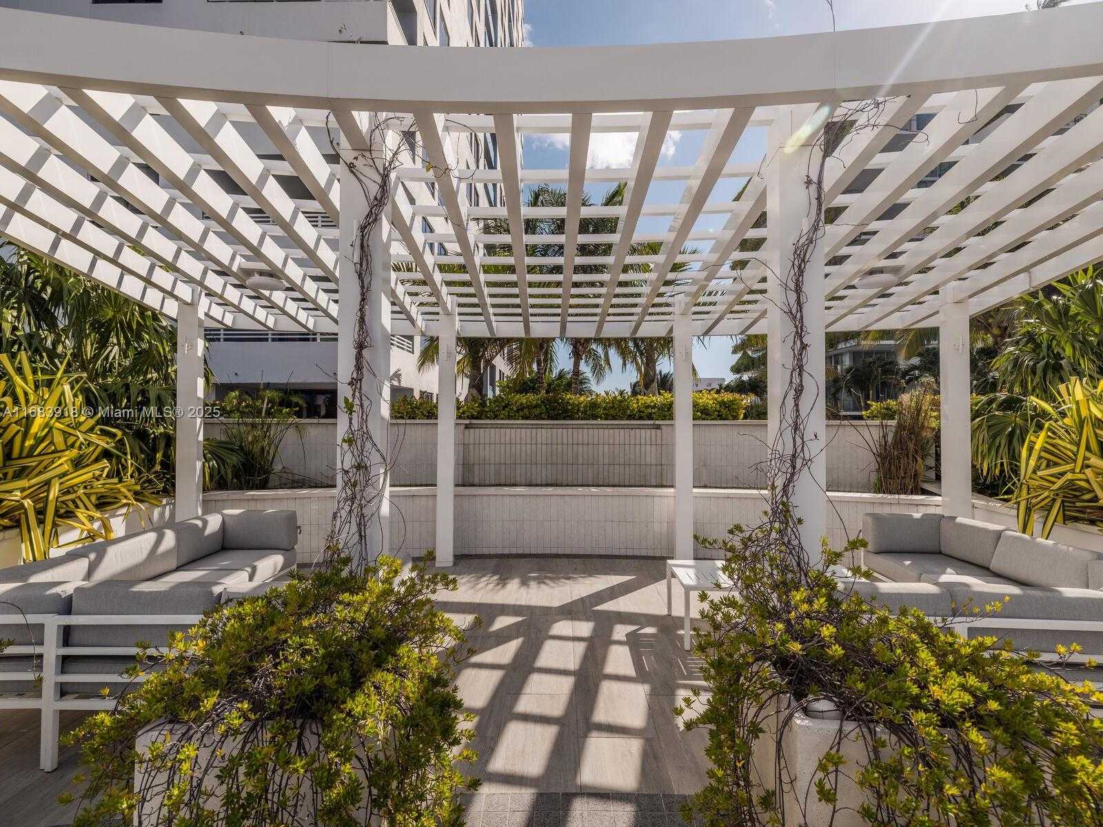 Small Image of 1330 WEST AVE #1511, Miami Beach Number 30