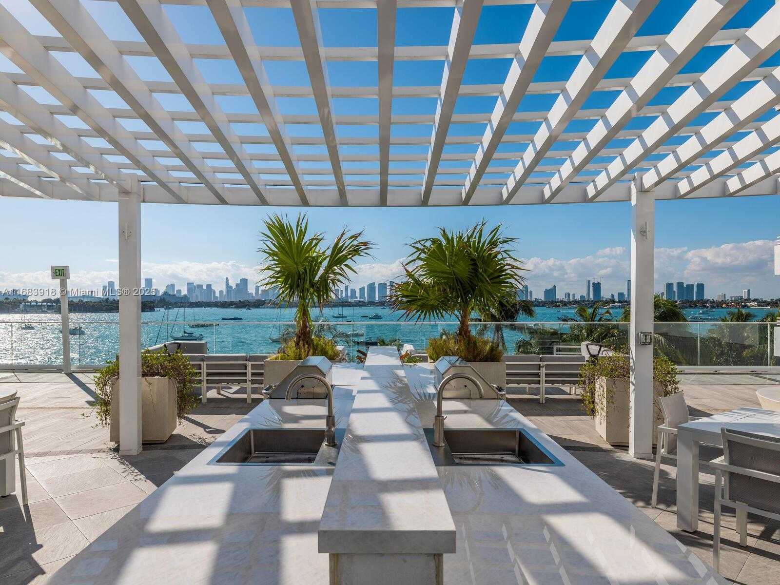 Small Image of 1330 WEST AVE #1511, Miami Beach Number 32
