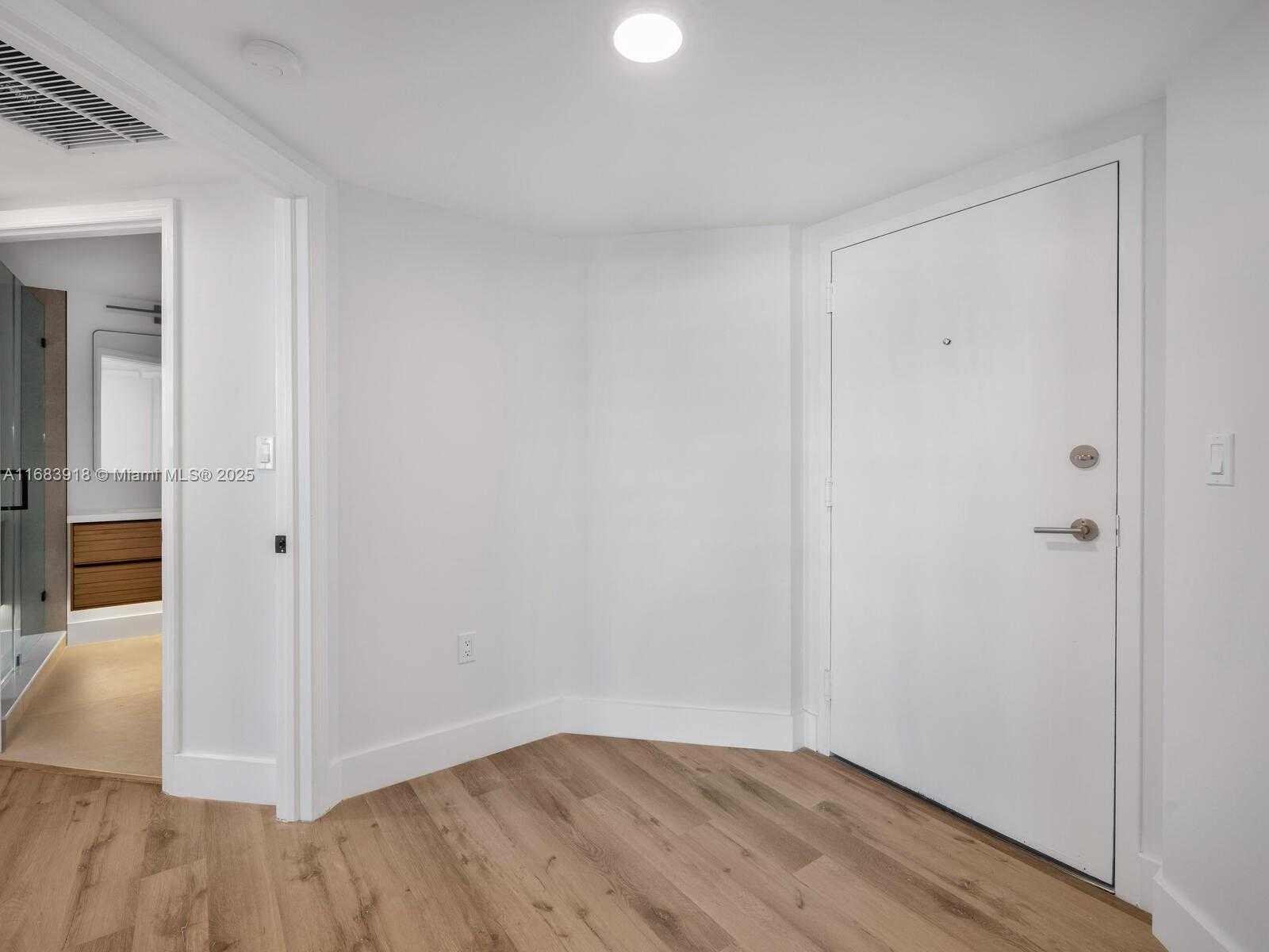 Small Image of 1330 WEST AVE #1511, Miami Beach Number 39