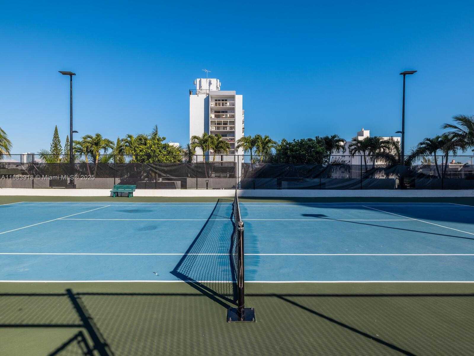 Small Image of 1330 WEST AVE #1511, Miami Beach Number 48