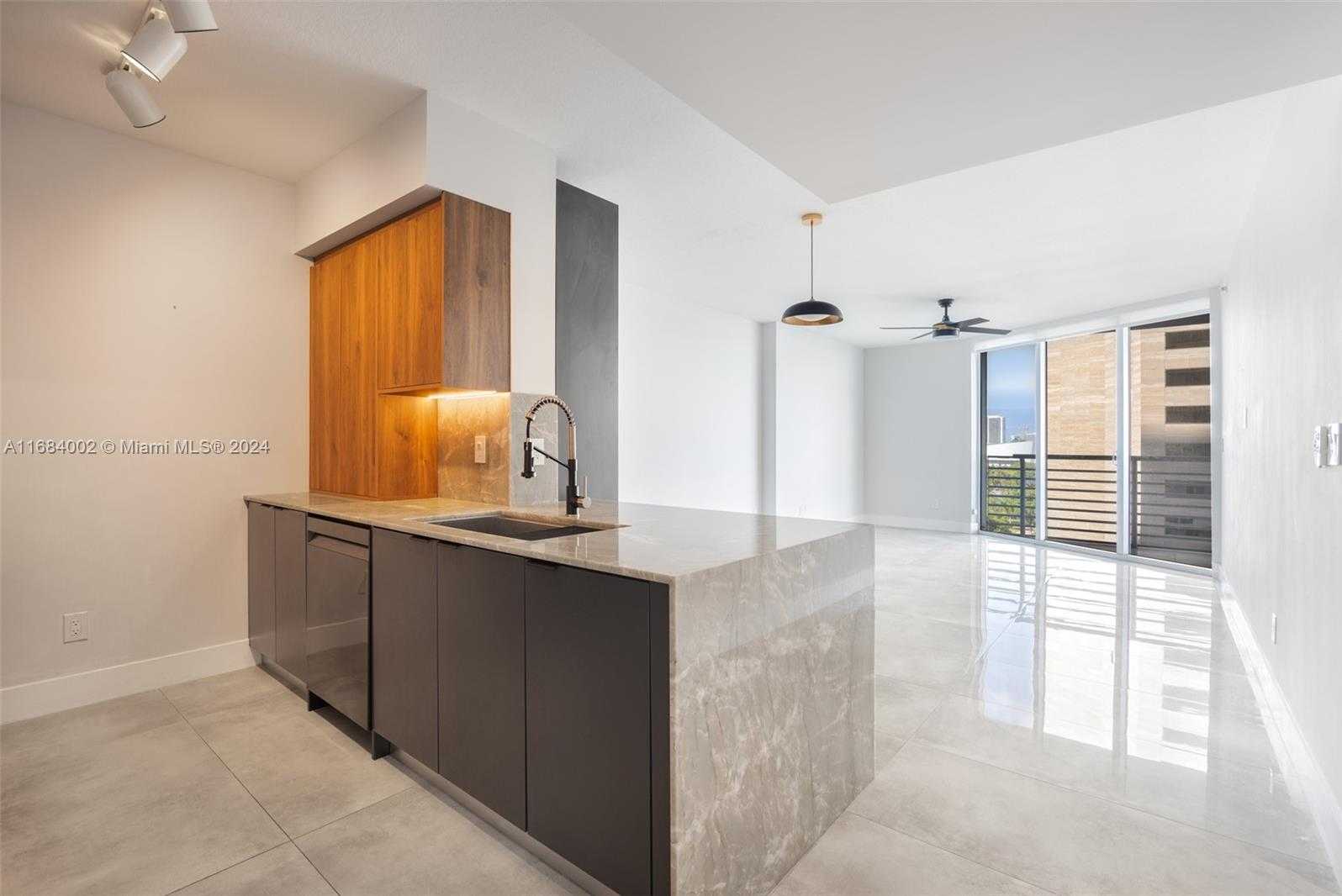 Small Image of 335 SOUTH BISCAYNE BLVD #1502, Miami Number 10