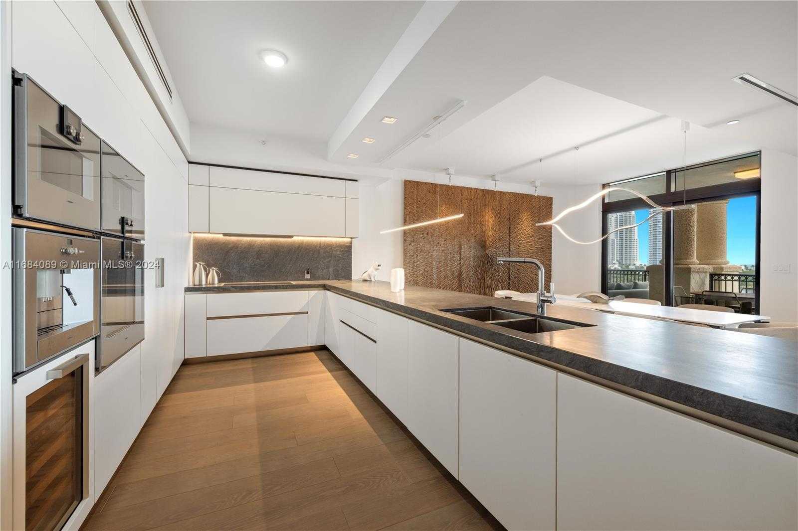 Small Image of 7065 FISHER ISLAND DR #7065, Miami Beach Number 21
