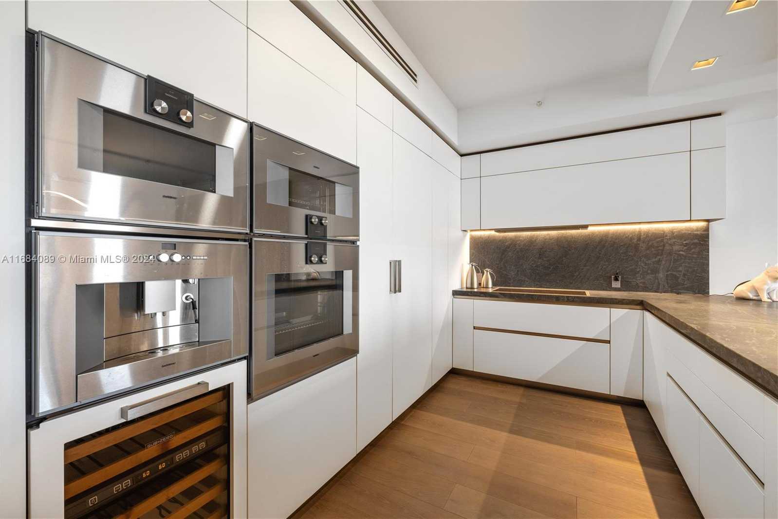 Small Image of 7065 FISHER ISLAND DR #7065, Miami Beach Number 22