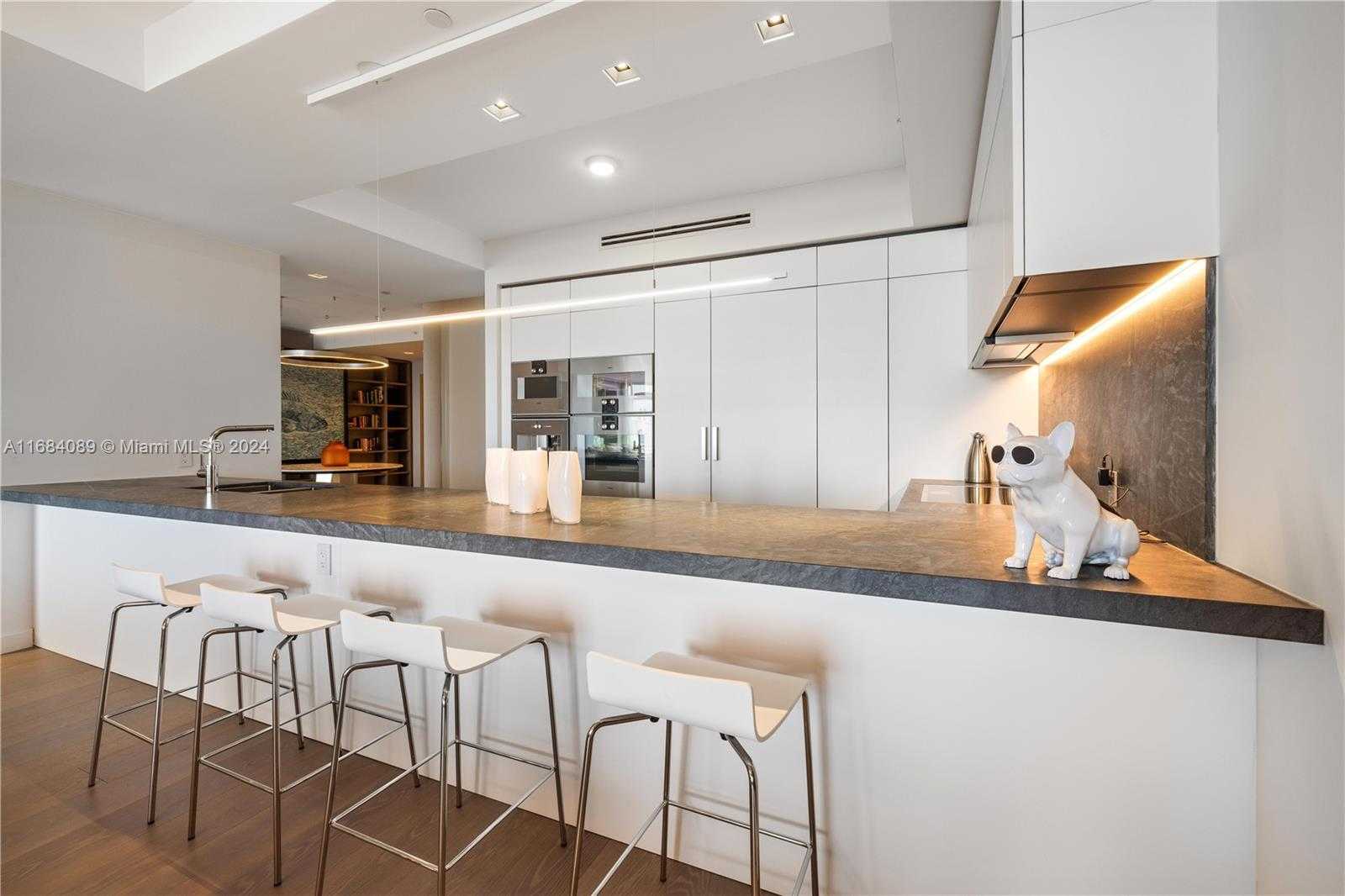 Small Image of 7065 FISHER ISLAND DR #7065, Miami Beach Number 24
