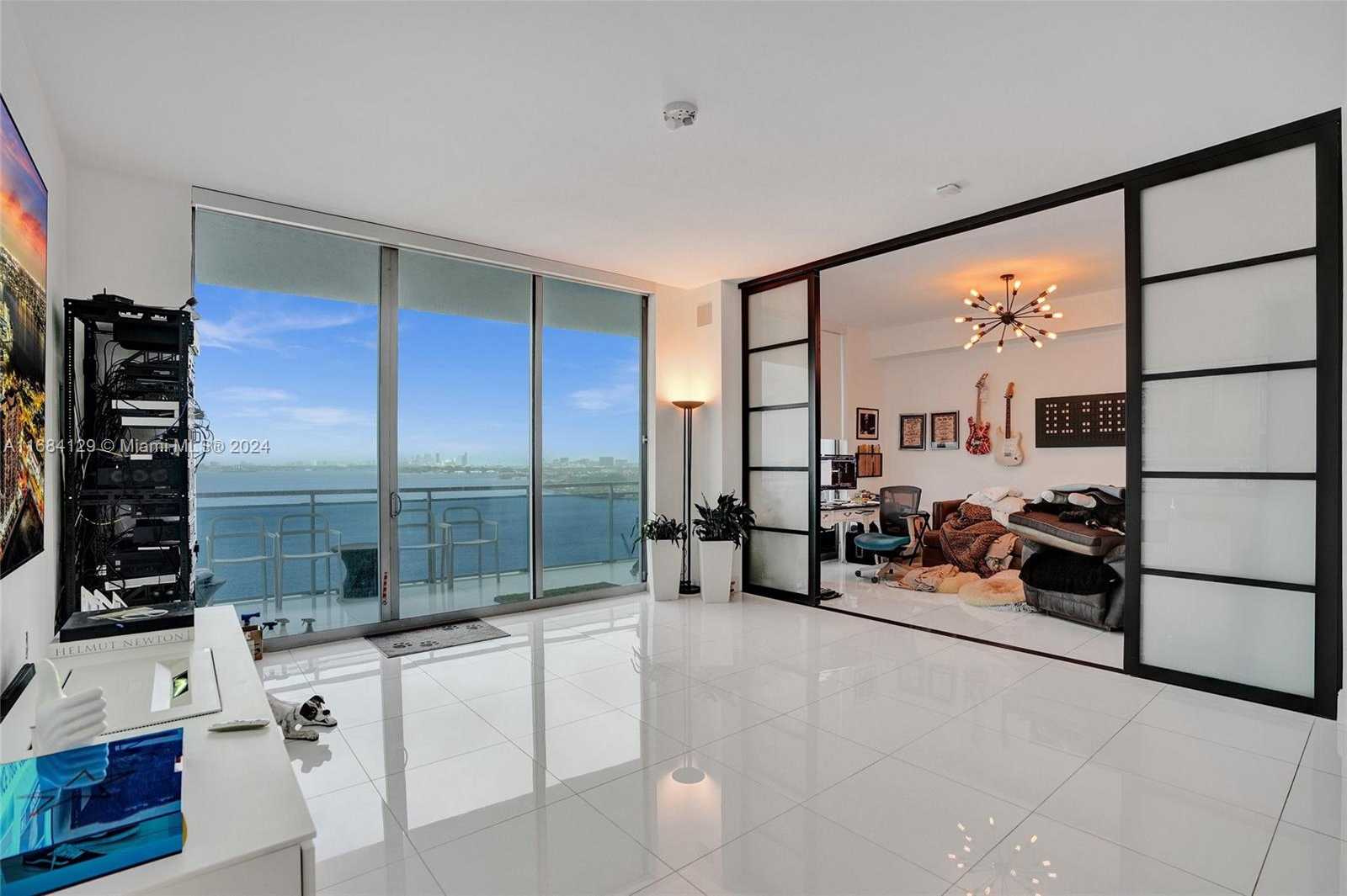 Small Image of 7901 HISPANOLA AVE #1601, North Bay Village Number 14
