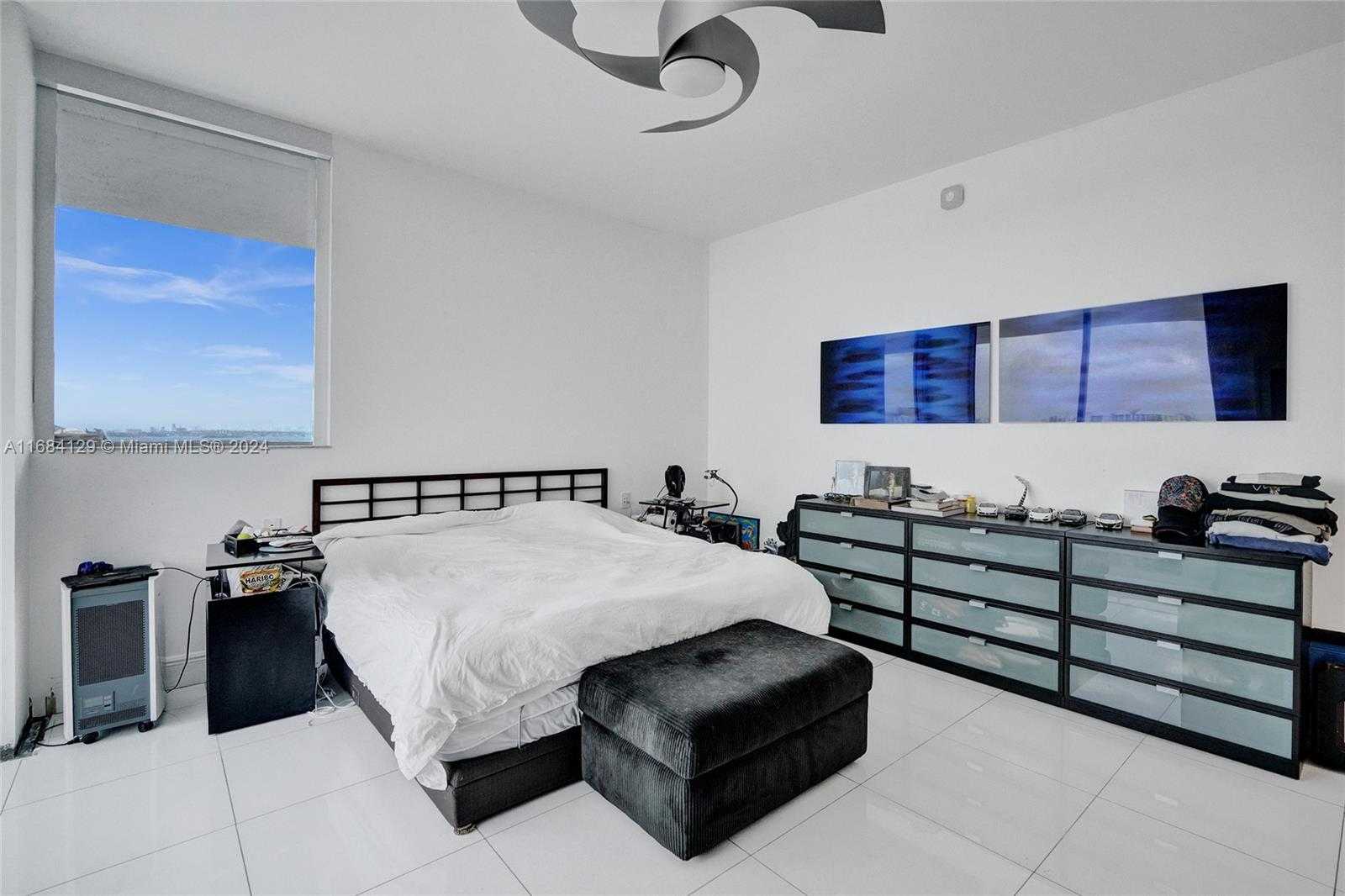 Small Image of 7901 HISPANOLA AVE #1601, North Bay Village Number 21