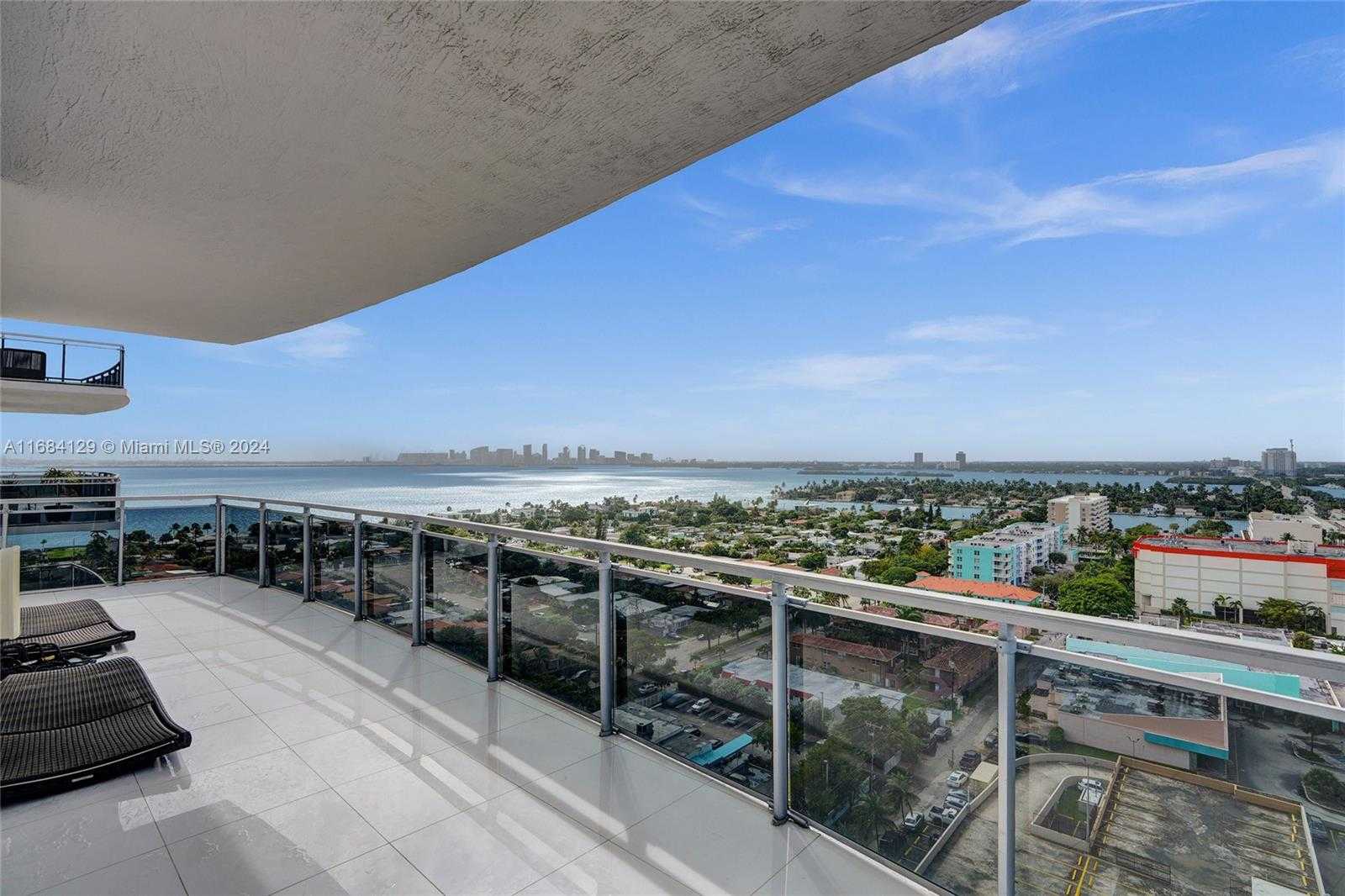 Small Image of 7901 HISPANOLA AVE #1601, North Bay Village Number 27