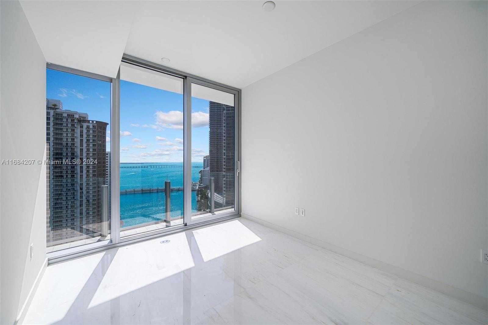 Small Image of 300 BISCAYNE BLVD WAY #2501, Miami Number 15