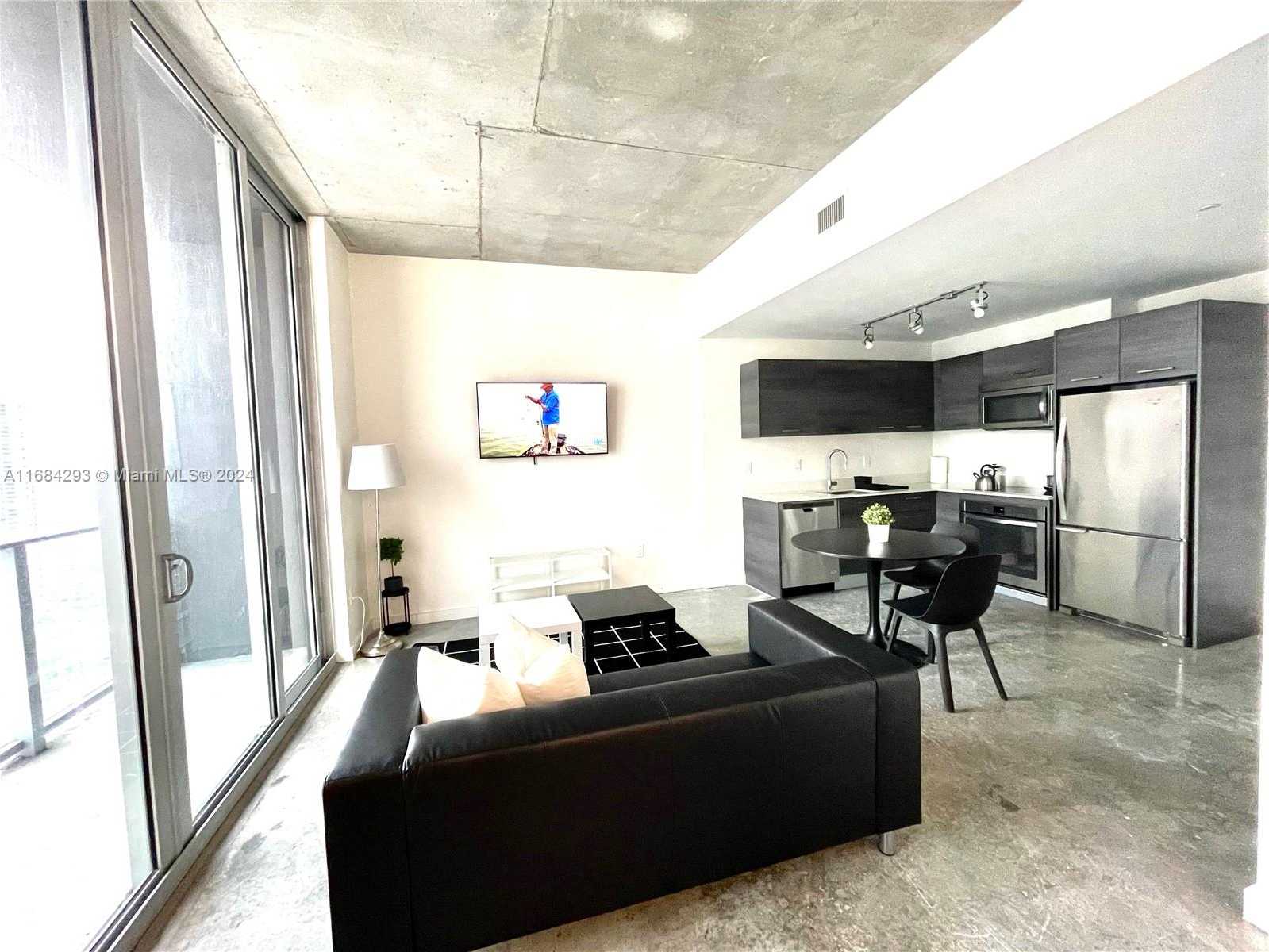 Small Image of 151 #2805, Miami Number 3