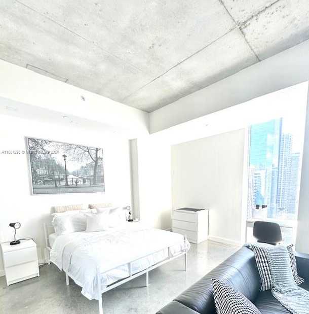 Small Image of 151 #2805, Miami Number 5
