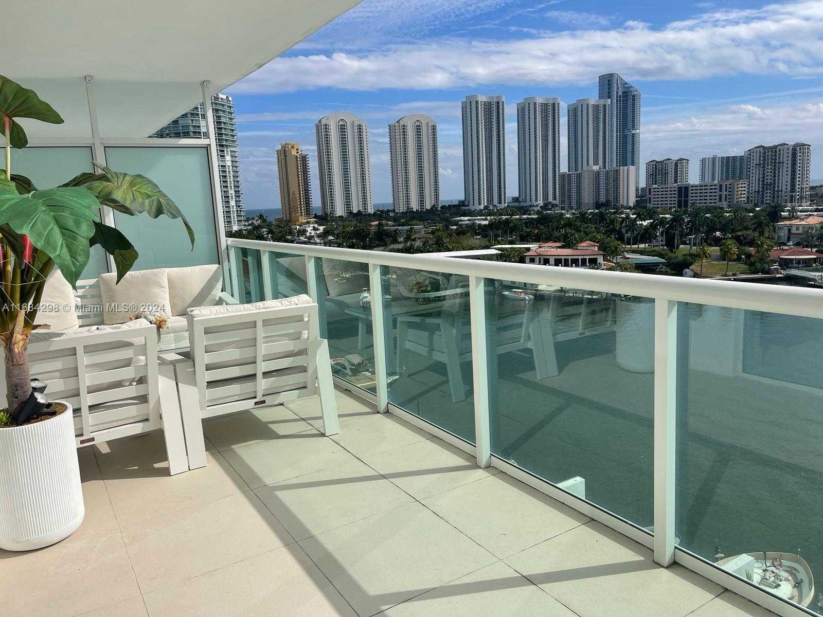 Small Image of 400 Sunny Isles Blvd, Sunny Isles Beach, FL 33160, USA Number 9