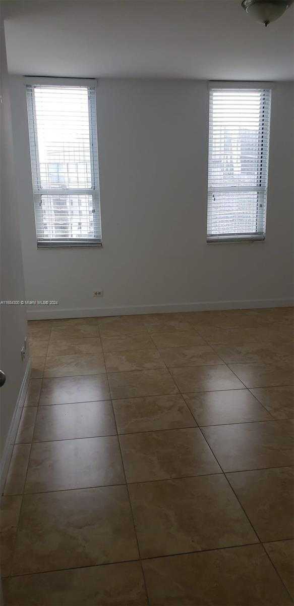 Small Image of 701 BRICKELL KEY BLVD #1711, Miami Number 11