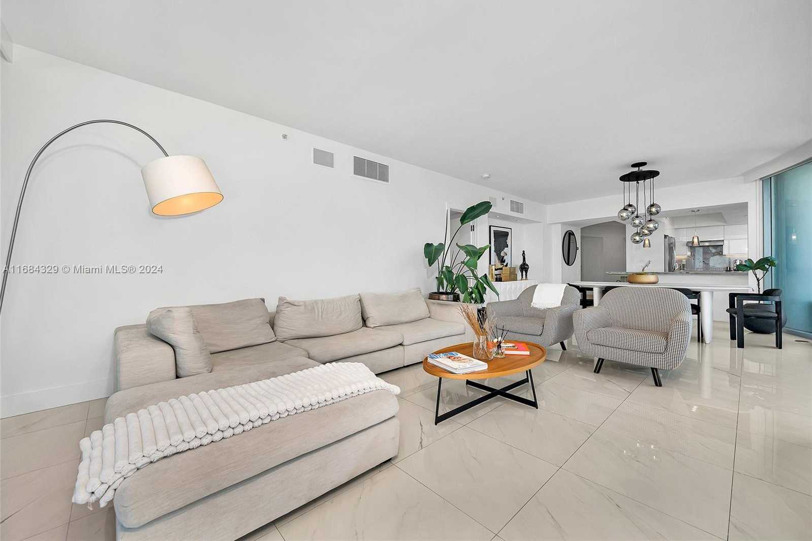 Small Image of 1500 OCEAN DR #1201, Miami Beach Number 15