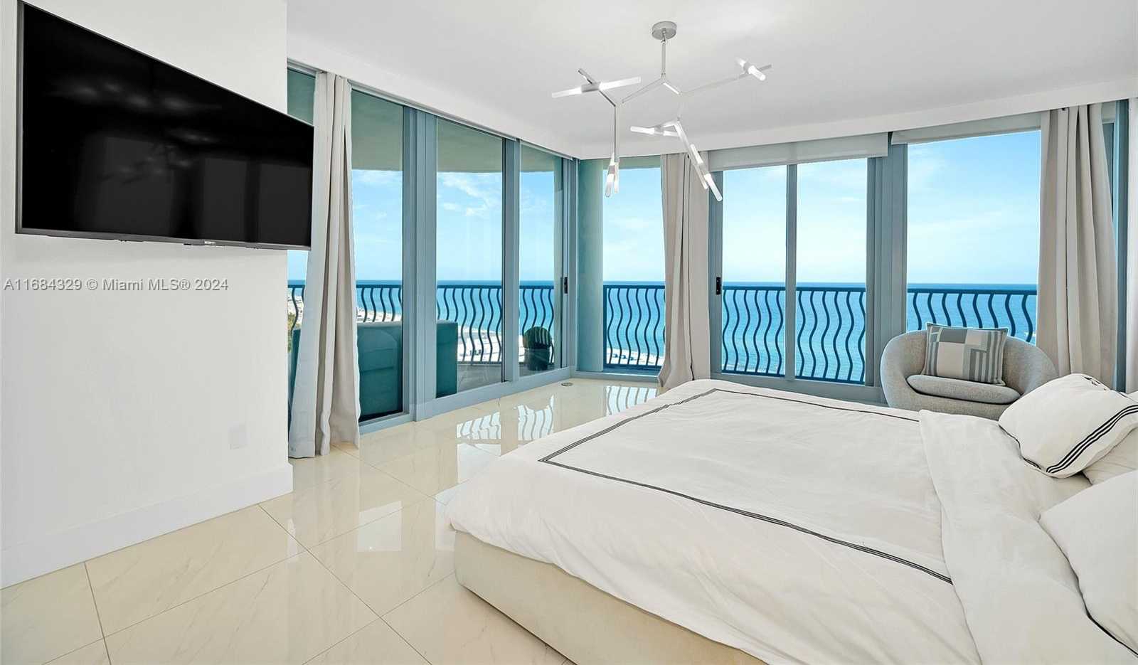 Small Image of 1500 OCEAN DR #1201, Miami Beach Number 32