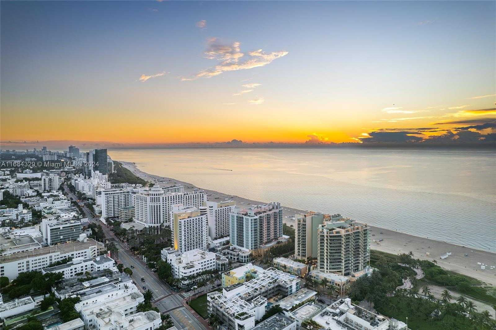 Small Image of 1500 OCEAN DR #1201, Miami Beach Number 4