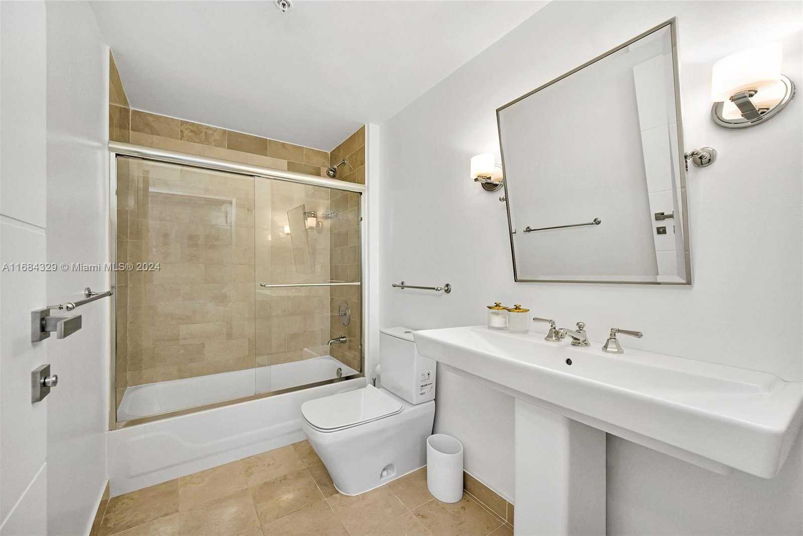 Small Image of 1500 OCEAN DR #1201, Miami Beach Number 41