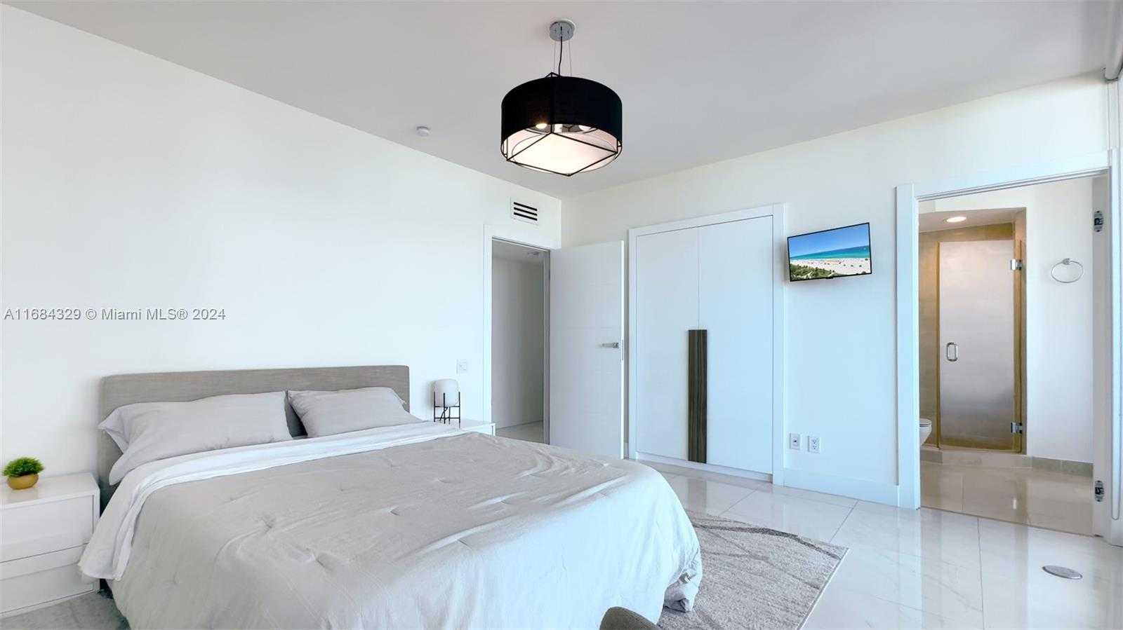 Small Image of 1500 OCEAN DR #1201, Miami Beach Number 42