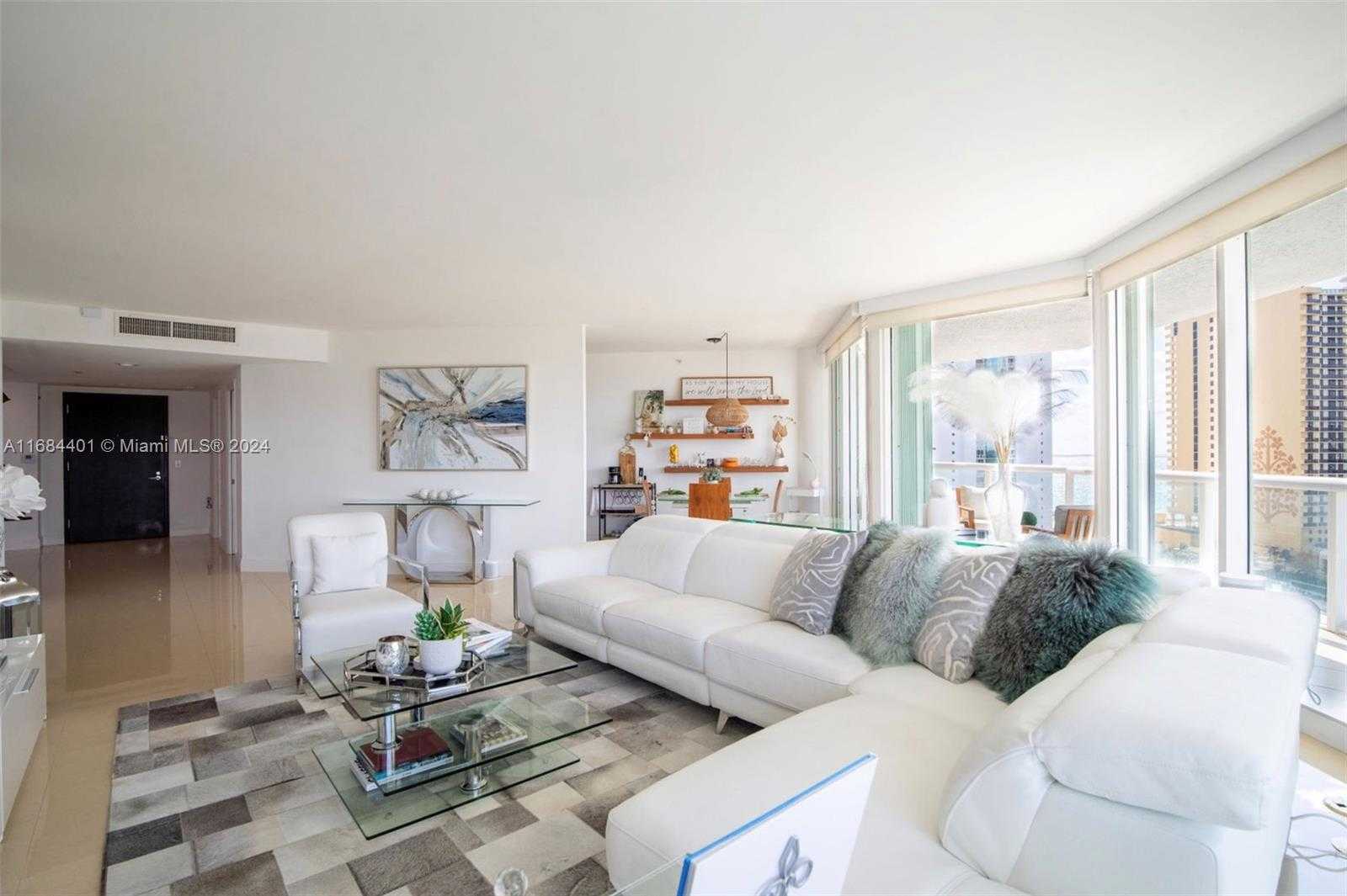 Small Image of 16400 COLLINS AVE #1444, Sunny Isles Beach Number 3